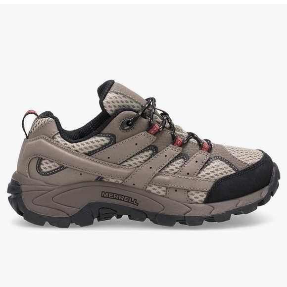 NEW IN BOX Big Kids Boys Moab Hiking Sneaker - Picture 1 of 2